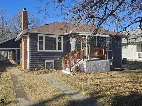 1745 12th St, Gering, NE 69341