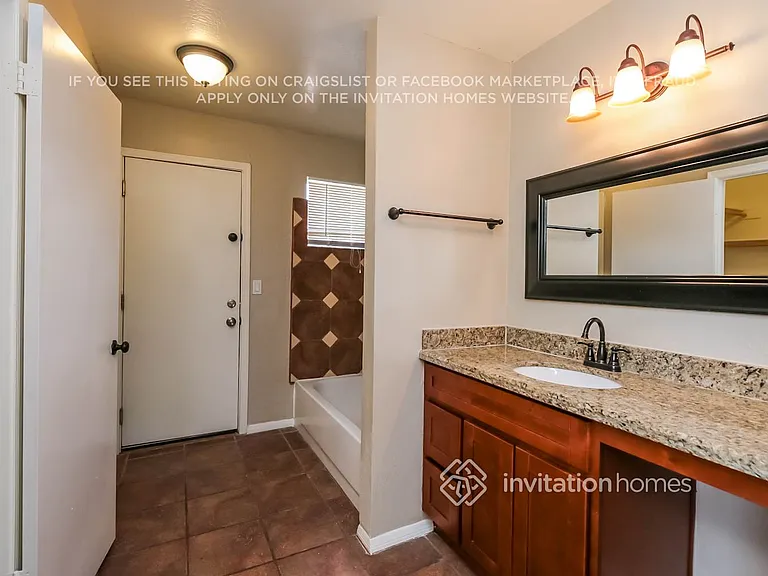 5430 N 79th Dr — Photo 11