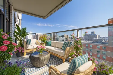 115 East Ninth Street, #15F