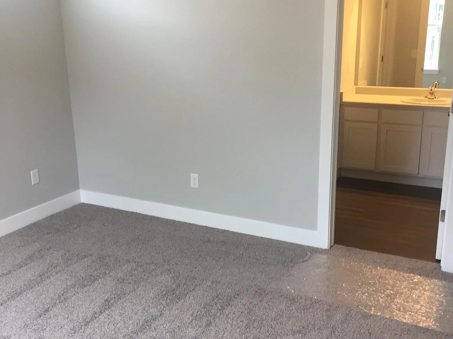 3 bed, 1300 sqft, $1,795 — Photo 4