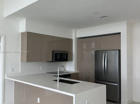 2000 Metropica Way, Fort Lauderdale, FL