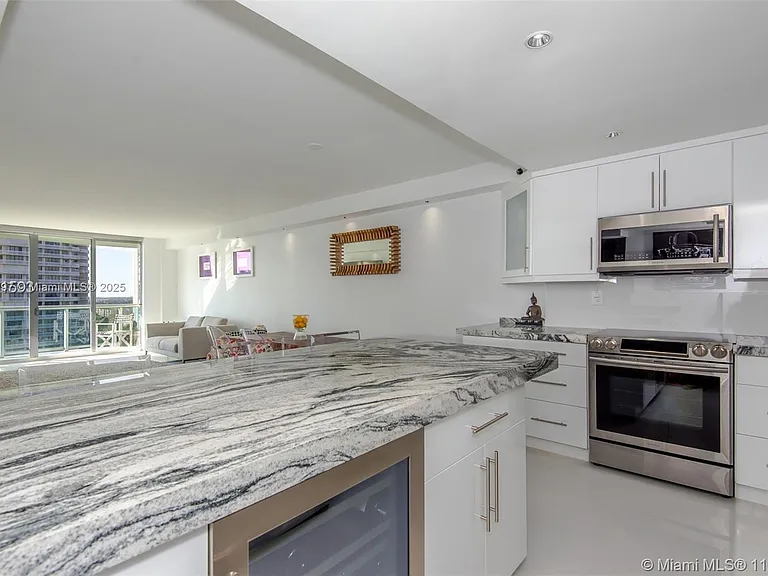 19390 Collins Ave #1121 — Photo 7