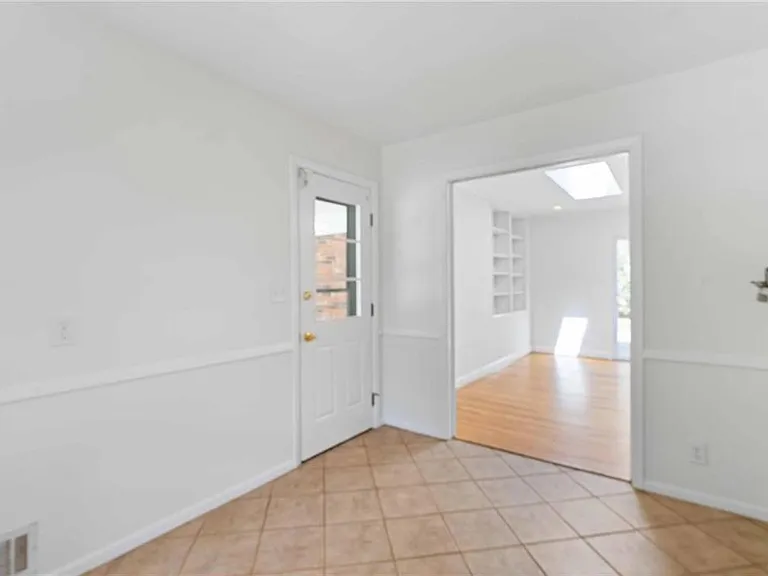 274 Land O Lakes Ct NE — Photo 15