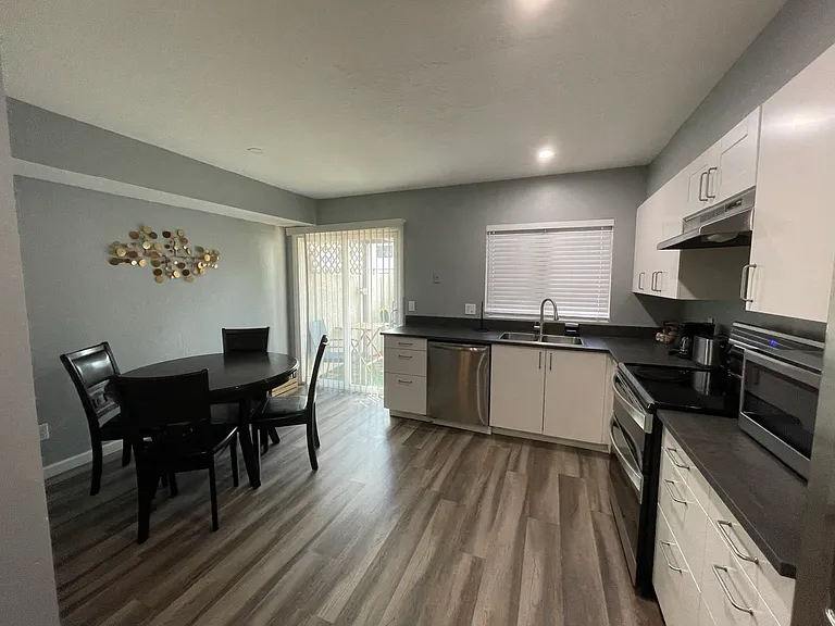 2635 E Harvard St #2 — Photo 6