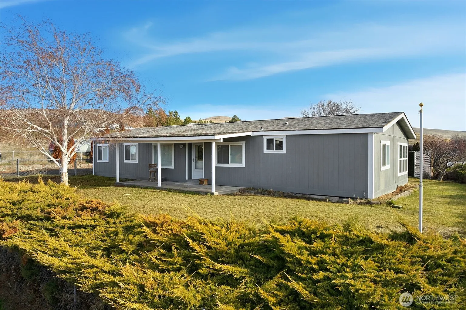401 CLEMANS VIEW Road photo 1