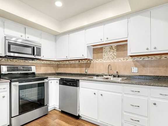 5th image of 3217 Glanzman Rd #72