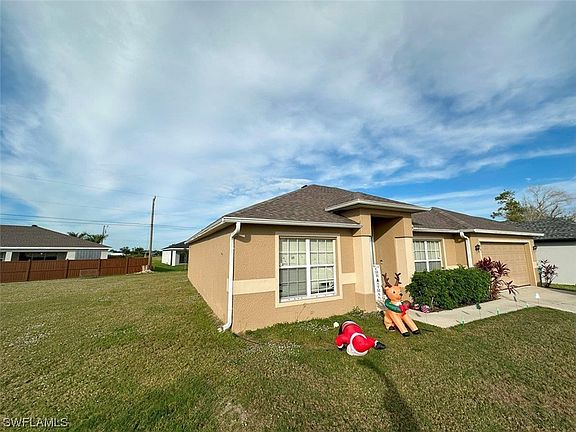 2nd image of 816 NE 6th Pl