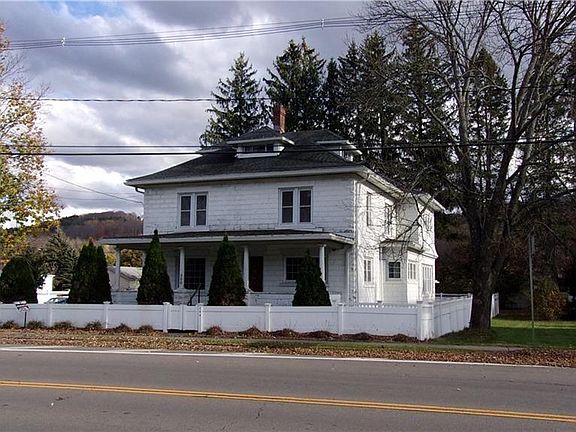 2nd image of 300 E Dyke St