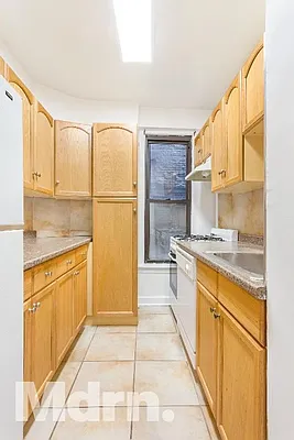 Rented by Mdrn Residential | media 3