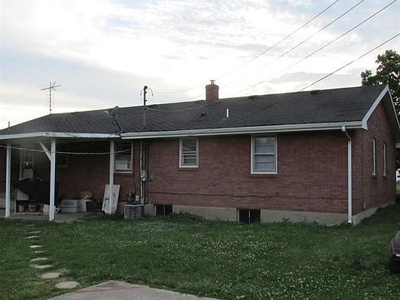 3rd image of 34 Circle Dr
