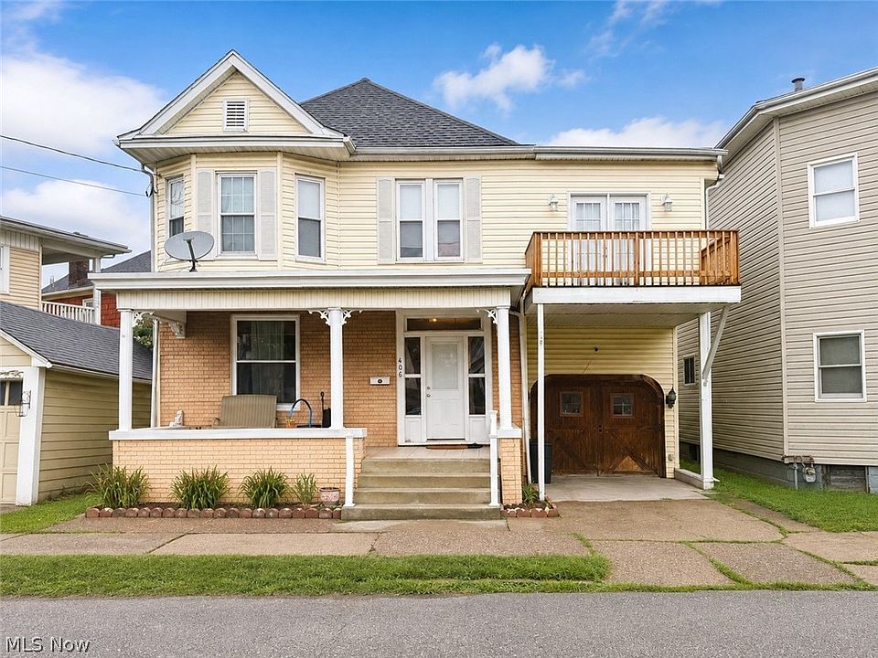 1st image of 406 Maple Pl