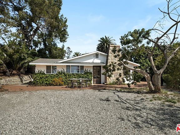 5th image of 3946 Puerco Canyon Rd