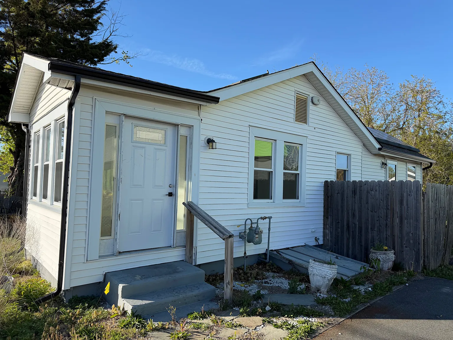 2 bed, 1.5 bath, 874 sqft, $2,200 — Photo 1