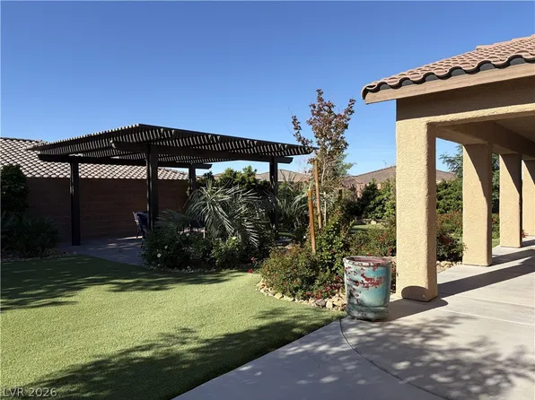 5761 E Badlands Ln, Pahrump, NV 89061