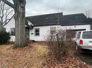 1615 Fairview Pl, Alliance, OH 44601