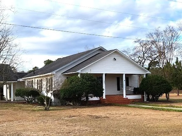 1040 Tobacco Rd, Fairmont, NC 28340