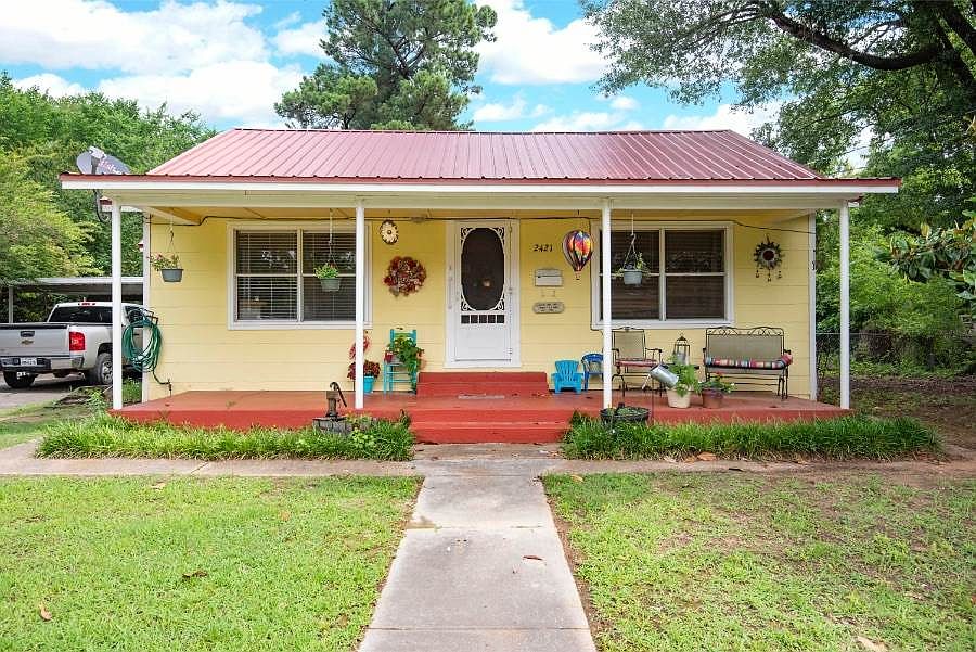 1st image of 2421 Pine Bluff St