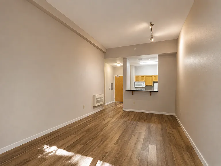 701 Columbia St #107 — Photo 3