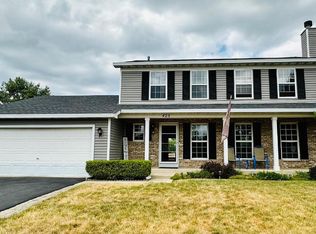 423 Barnaby Dr, Oswego, IL 60543