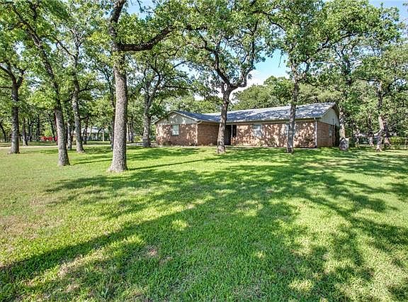 4th image of 2213 Dudley Ln