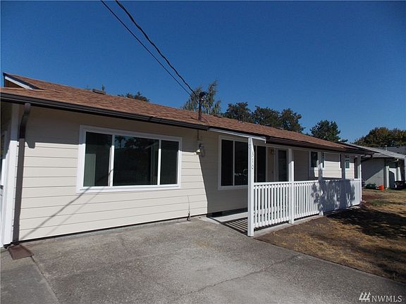 3rd image of 310 McKenzie Ave SW
