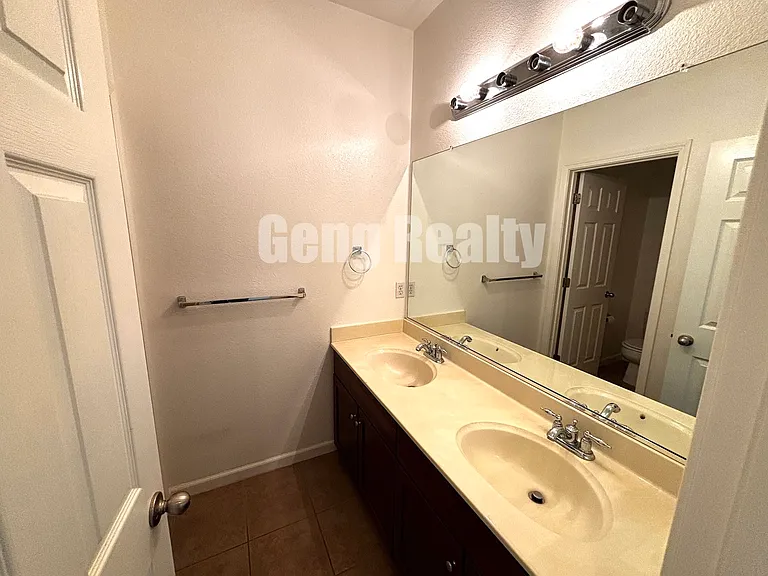 8308 Crystal Walk Cir — Photo 9