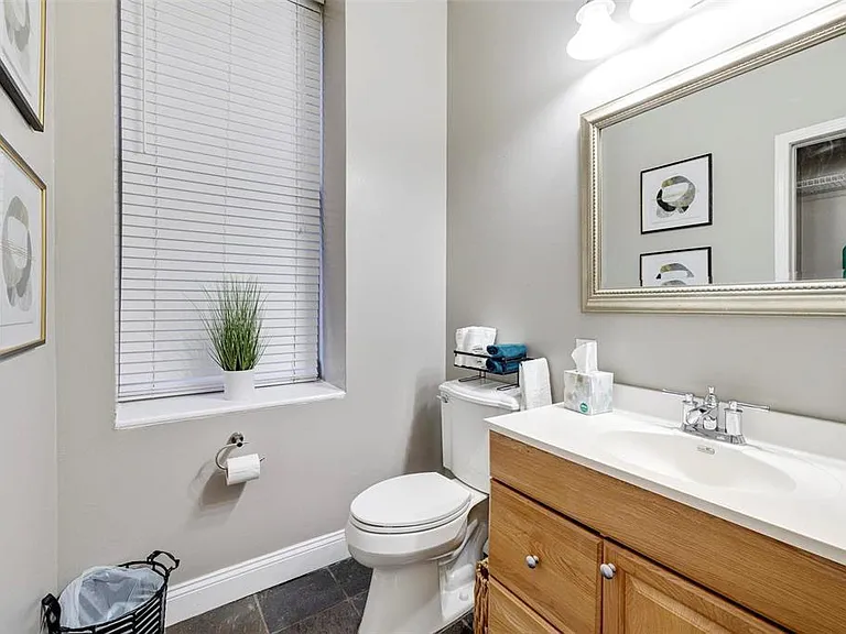 1714 S Tucker Blvd #A — Photo 8