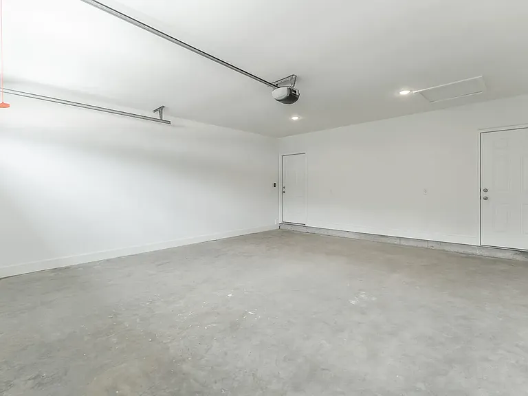 4696 Heiskell Dr — Photo 20