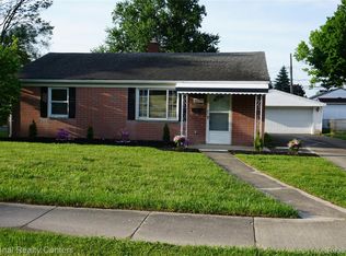 31743 Rush St, Garden City, MI 48135