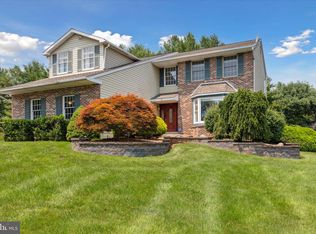 13 Jana Cir, Chalfont, PA 18914