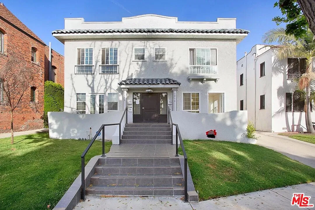 2 bed, 1.5 bath, 1500 sqft, $3,490 — Photo 1
