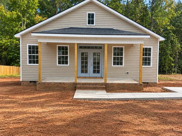 602 Jasmine Rd, Fuquay Varina, NC 27526