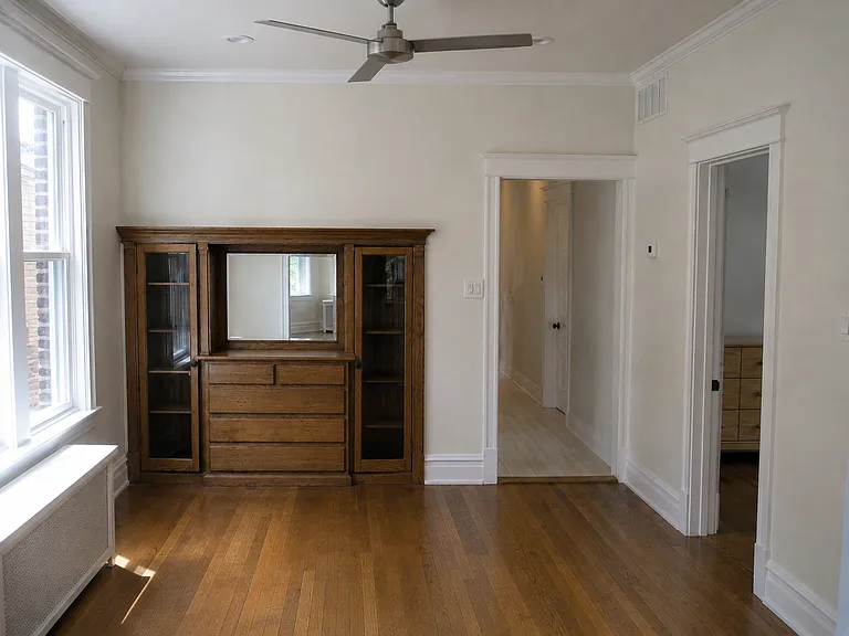 4838 N Claremont Ave #2 — Photo 4