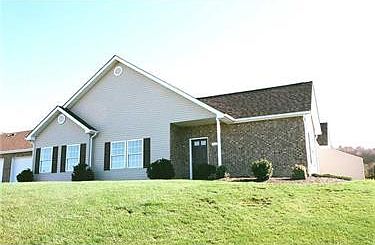 2nd image of 114 Waterford Ct