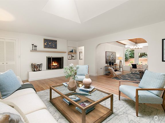 4th image of 337 N Greenwood Drive