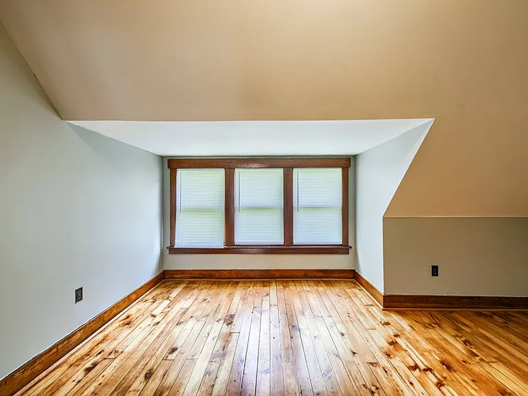 1023 Neil Ave — Photo 32