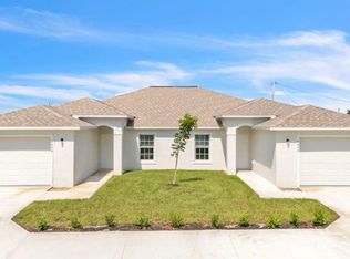 1109 SE 5th Ct, Cape Coral, FL 33990