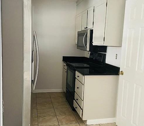 2nd image of 130 Holcomb Ferry Rd