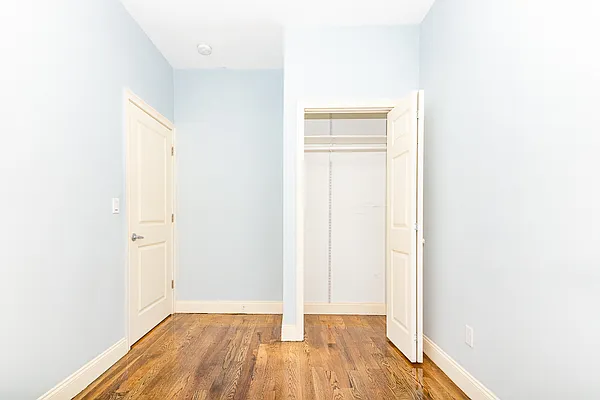 Rented by MySpaceNYC | media 6