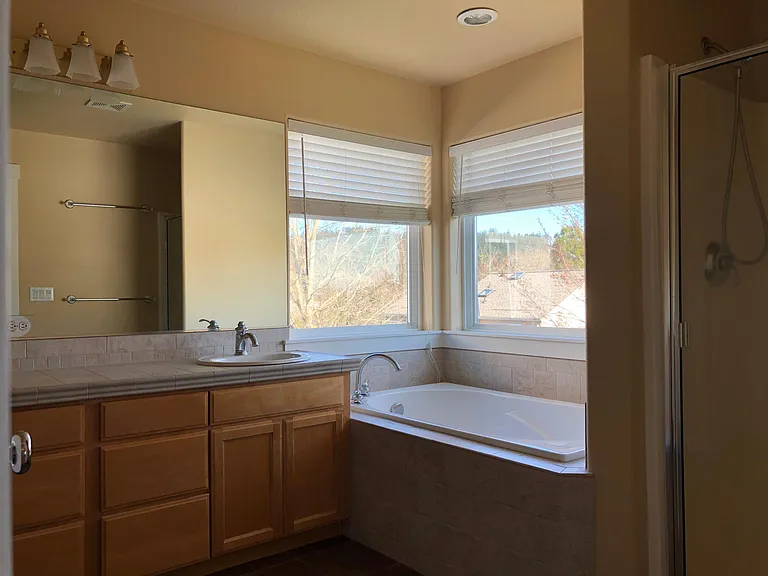 13608 SE 129th Ave — Photo 13