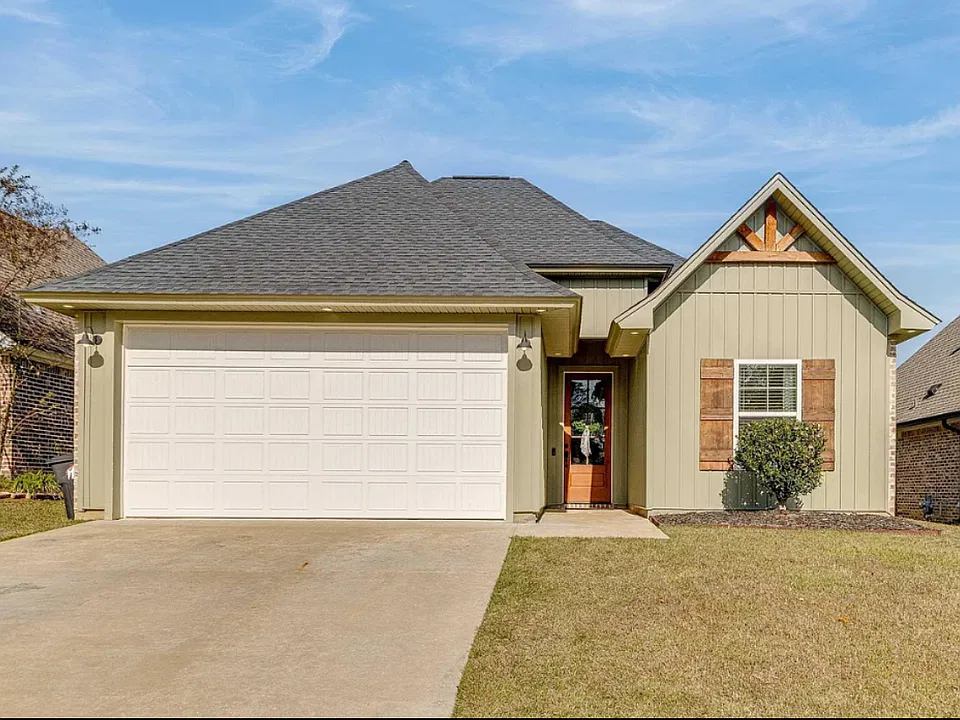 104 Piney Cv
