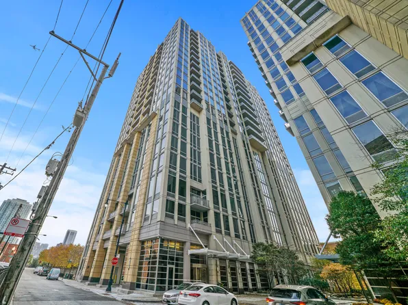 700 N Larrabee St, Chicago, IL