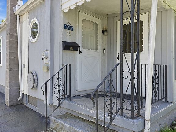4th image of 15 Elmwood Ave