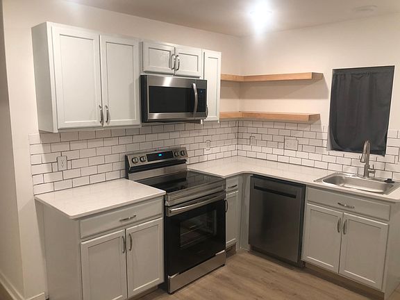 2nd image of 2810 5th Ave