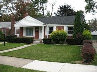 21240 Manchester Blvd, Harper Woods, MI 48225