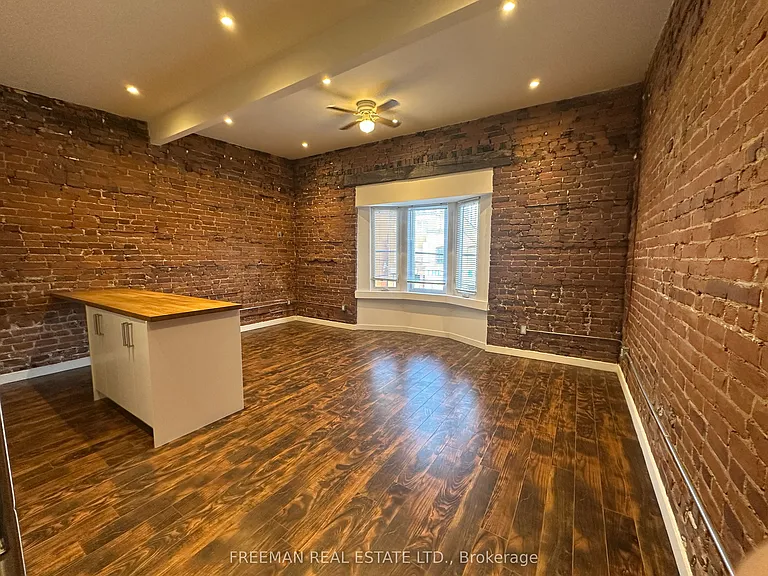 1190 Weston Rd #2 — Photo 2