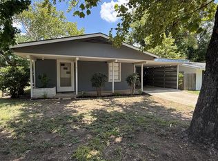 813 N Pecan St, Fredericksburg, TX 78624