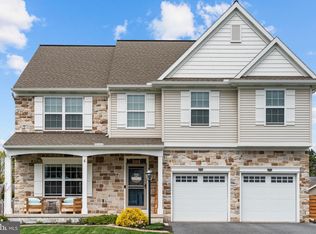 6 Rycroft Rd, Mechanicsburg, PA 17050