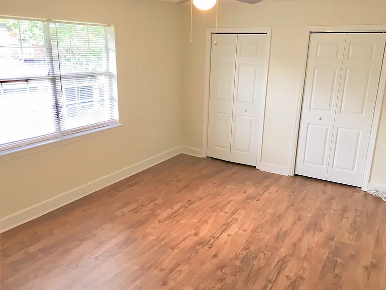 516 Arlington Dr — Photo 5
