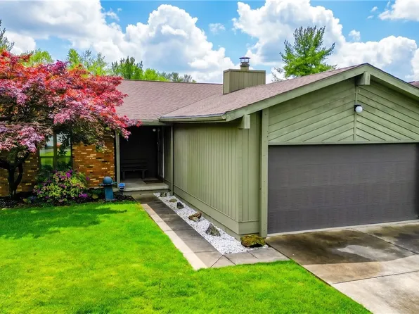 1054 Terrace Ct, Zanesville, OH 43701